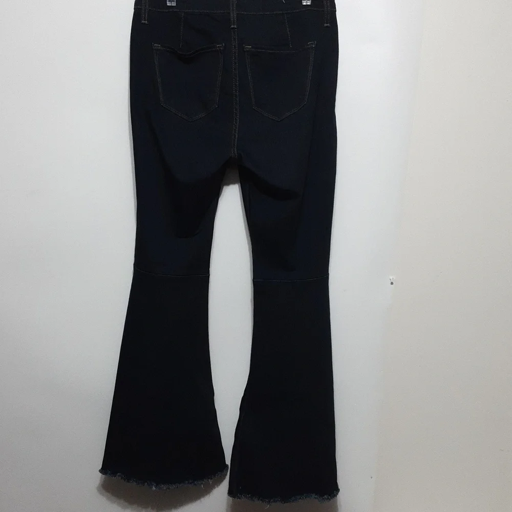 Judy Blue High‎ Rise 13/31 Dark Wash Flare Leg Stretchy Denim Jean